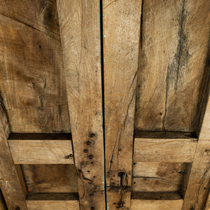 Par de puertas de madera de mezquite de mediados del S XIX encontradas en Zacatecas.